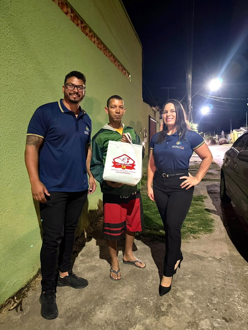 Cliente da SunTech Nexus na entrega do sistema